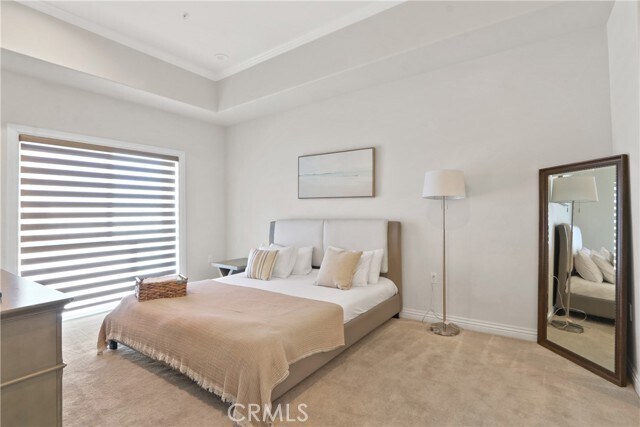 Building Photo - 1598 Long Beach Blvd