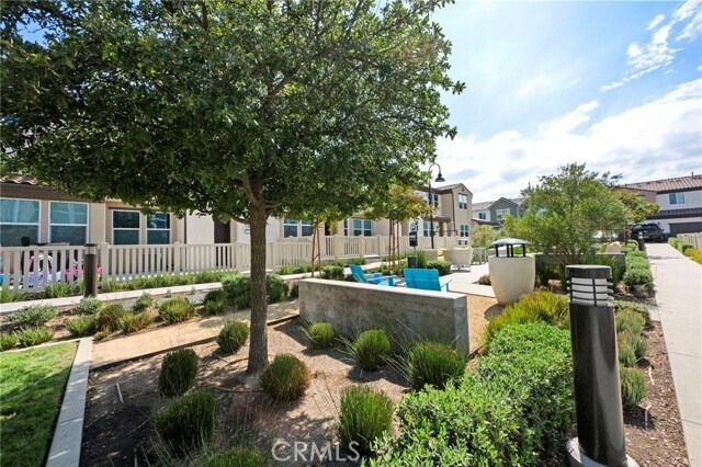 Building Photo - 3959 Lavine Wy