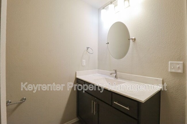 Building Photo - 3543 E 143rd Ct S