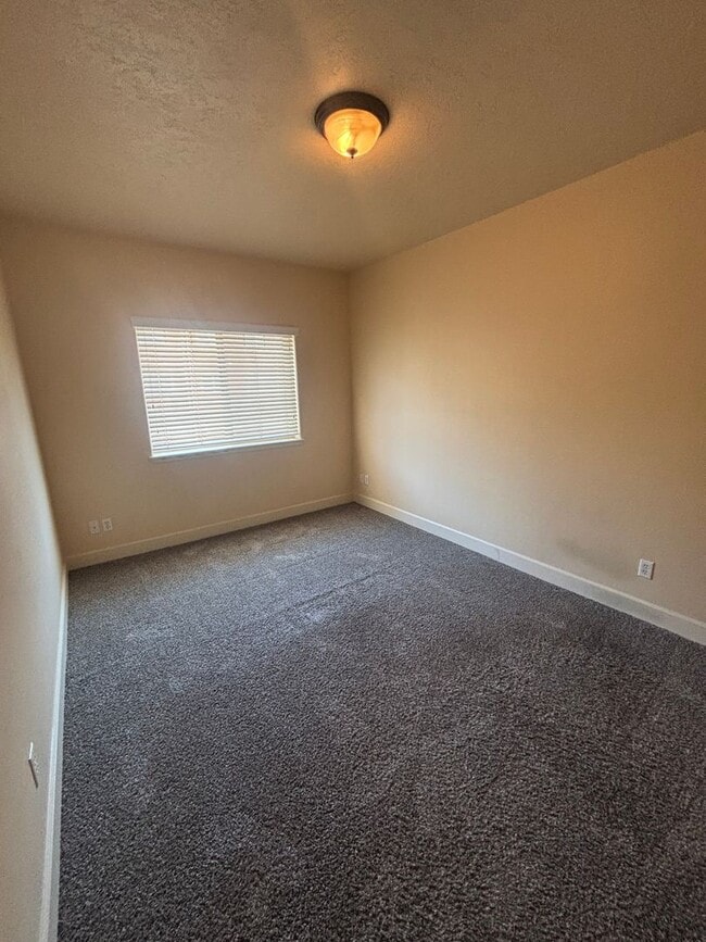Building Photo - 6735 N Spurwing Loop