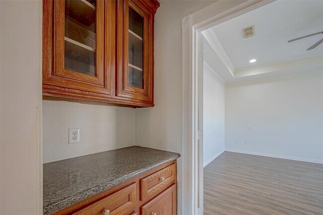 Building Photo - 16002 Castletown Park Ct