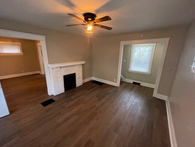 Building Photo - 2322 Upton Ave