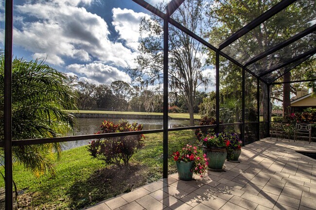 Building Photo - Palm Aire Fully Furnished Rental