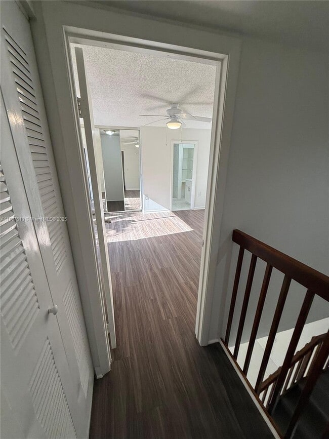 Building Photo - 738 Mill Valley Pl