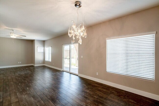 Building Photo - 845 Pantara Pl