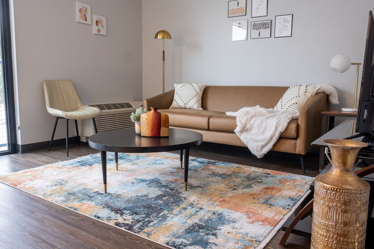 Building Photo - 2301 Ingersoll Ave