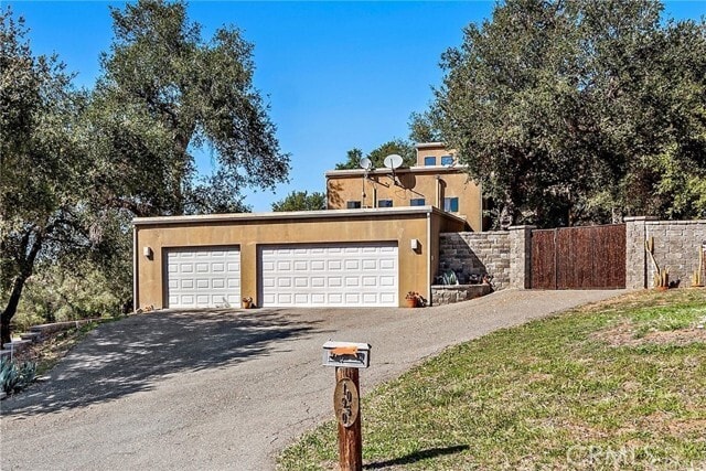 Building Photo - 10950 Fox Springs Rd