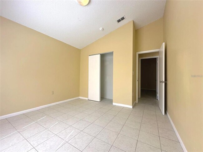 Building Photo - 3933 Magnolia Lake Ln