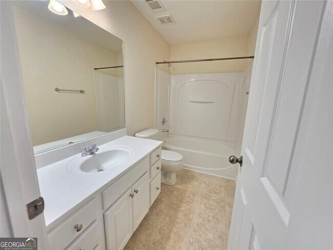 Building Photo - 1693 Southgate Mill Dr