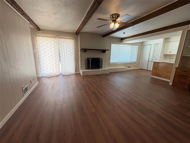Building Photo - 615 Oak Forest Dr