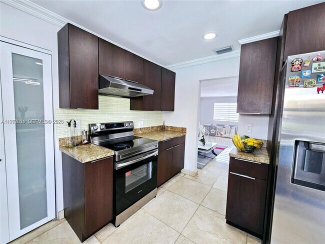 Building Photo - 13217 SW 9th Ln