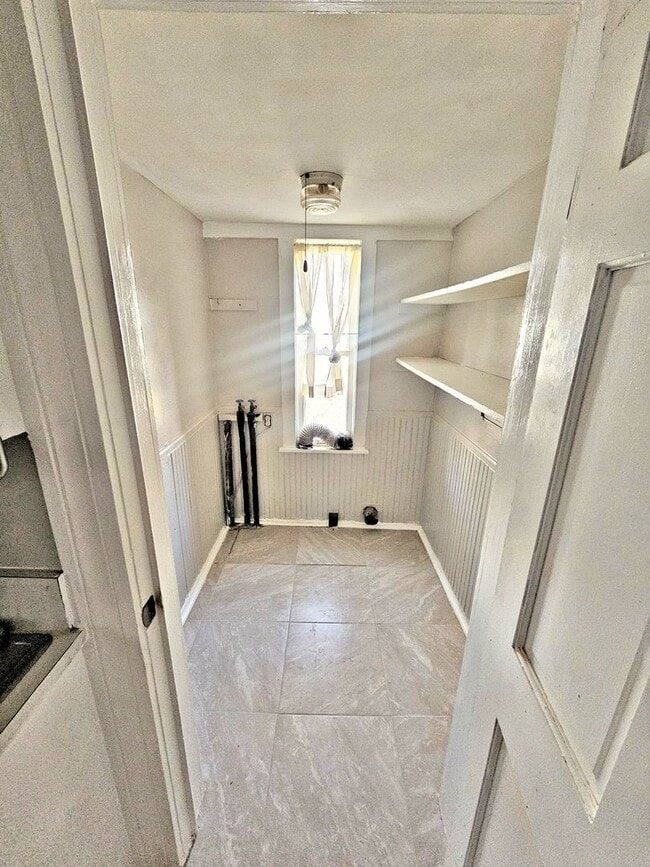 Building Photo - 2BR/1BA HOUSE SW Decatur