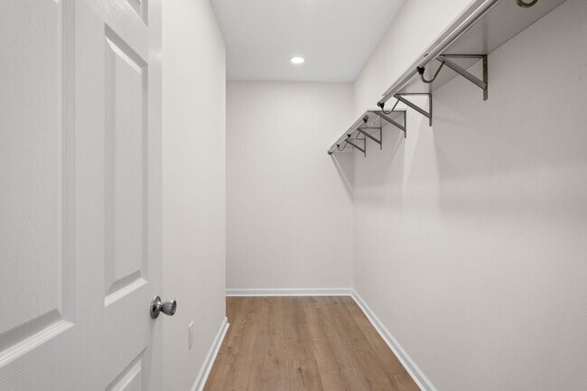 Building Photo - 255 Cll Escada