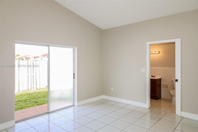 Building Photo - 5860 SW 150th Ave