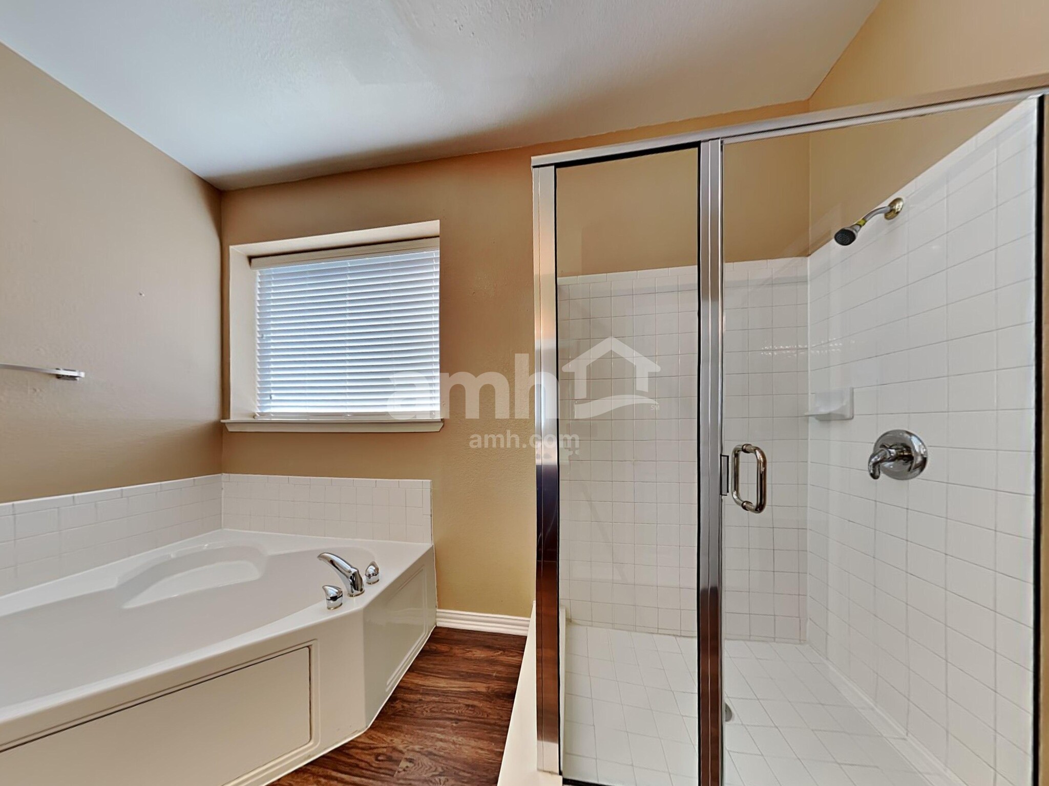 Building Photo - 1506 Holveck Dr