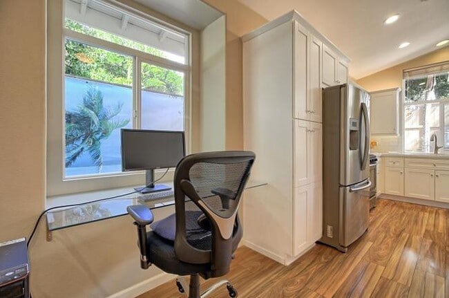 Building Photo - 538 Donizetti Ave