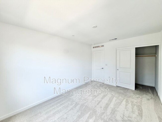 Building Photo - 31404 Lolite Dr