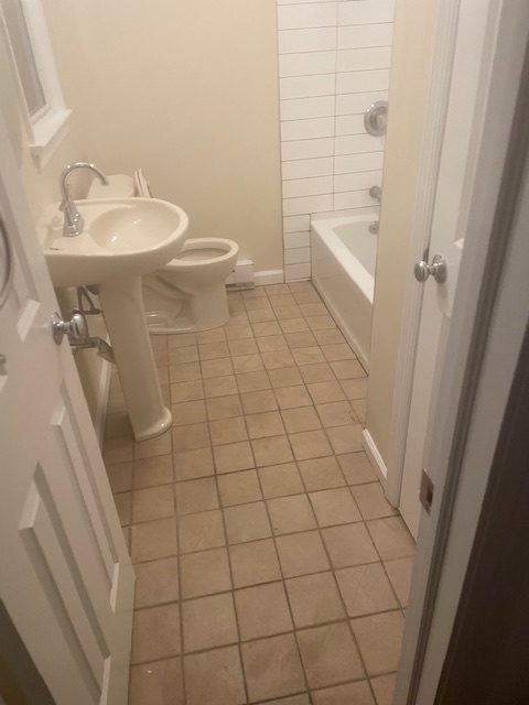 Bathroom - 30 Glenwood Ave
