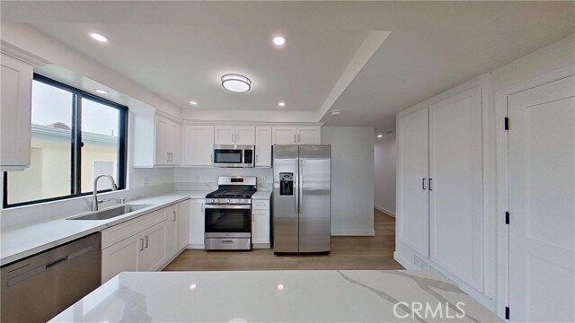 Building Photo - 4112 Seashore Dr
