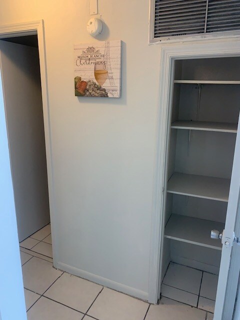 Building Photo - 303 SW 77th Ter