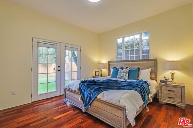 Building Photo - 1847 E Del Mar Blvd