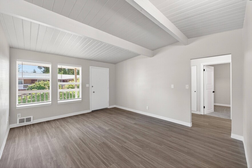 Building Photo - Horizon Park