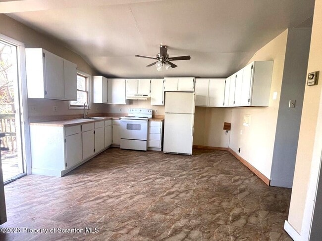 Building Photo - 780 Hazle St