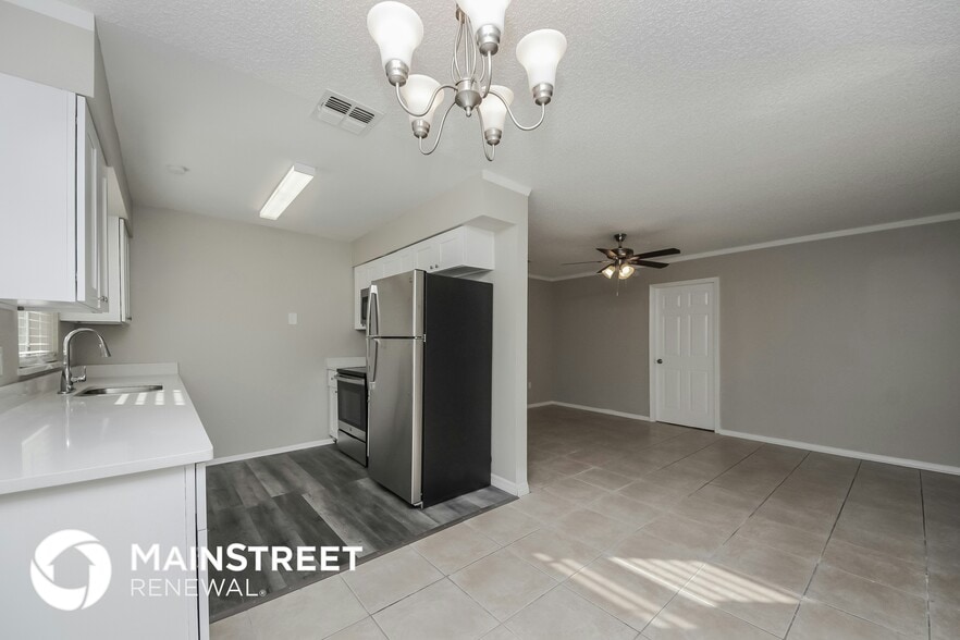 Building Photo - 1312 Mark Ct