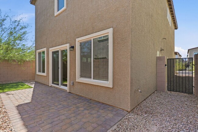 Building Photo - 4706 Turquoise Clfs Ave