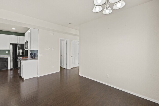 Building Photo - 2217 Inspiration Ln