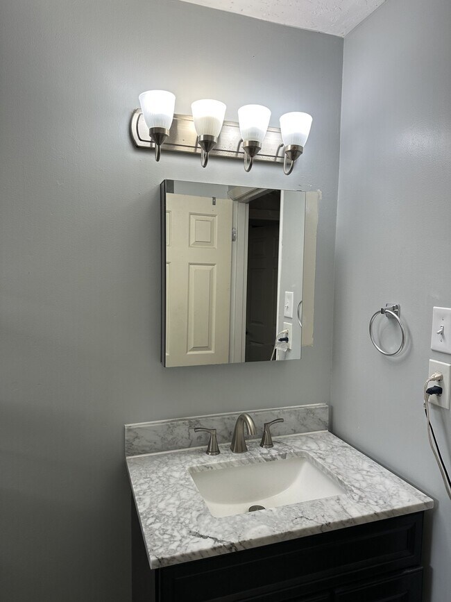 Building Photo - 1296 Buccaneer Dr