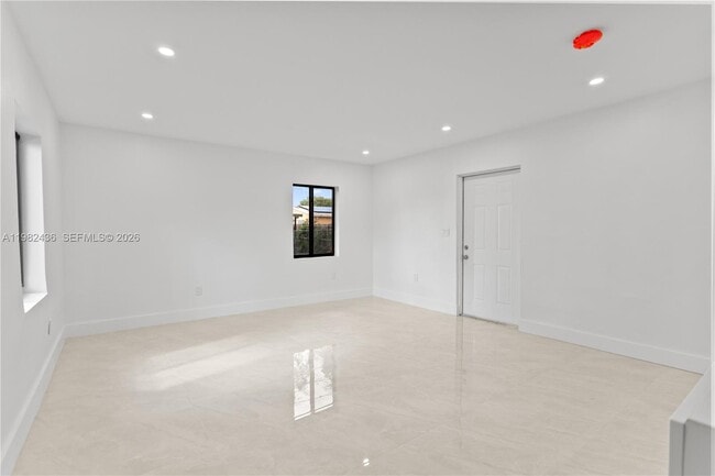 Building Photo - 15920 NW 17th Ct