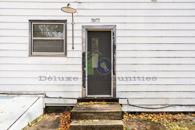 Building Photo - 1011 Jennette Ave NW