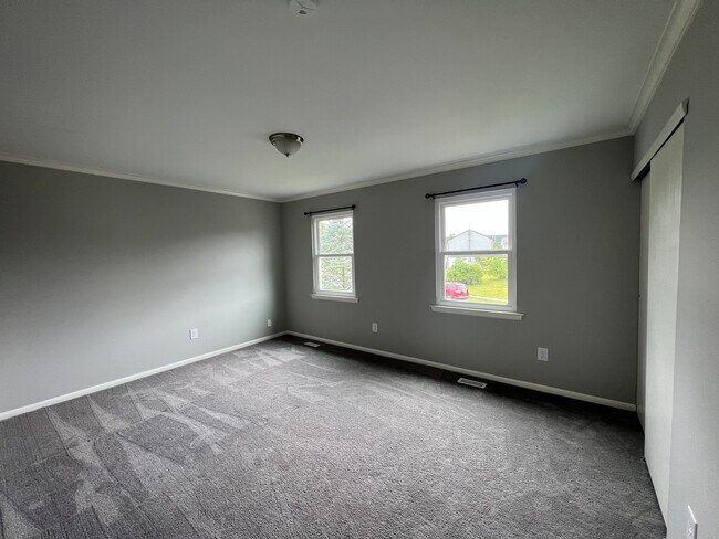 Building Photo - 131 Cypress Dr