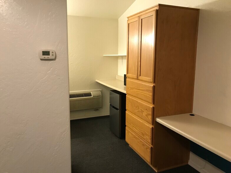 pantry/dresser - 120 S Columbus Ave
