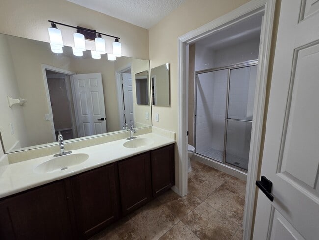 Building Photo - 3521 Sanctuary Dr