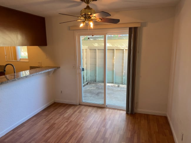 Building Photo - 8236 Center Pkwy