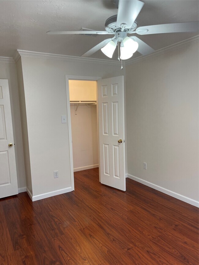 Building Photo - 11735 Alief Clodine Rd