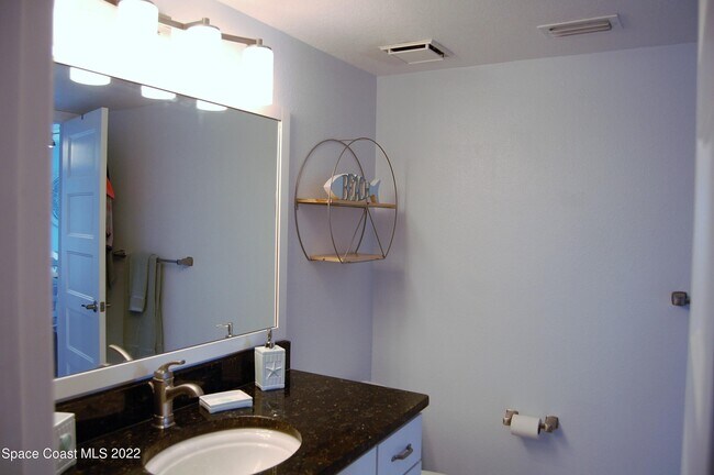 Building Photo - 1700 Commodore Blvd