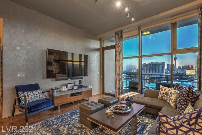 Building Photo - 353 E Bonneville Ave