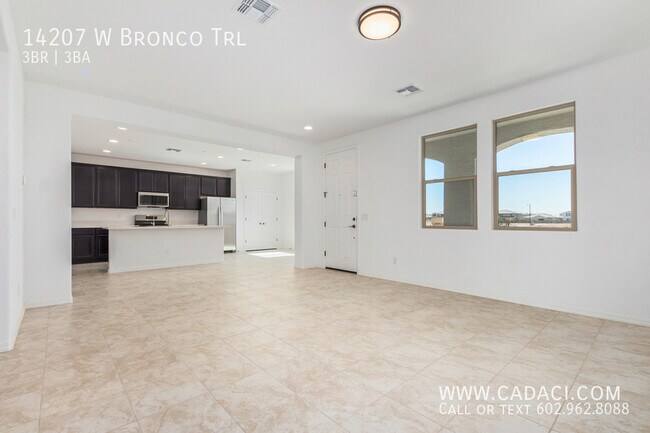 Building Photo - 14207 W Bronco Trl