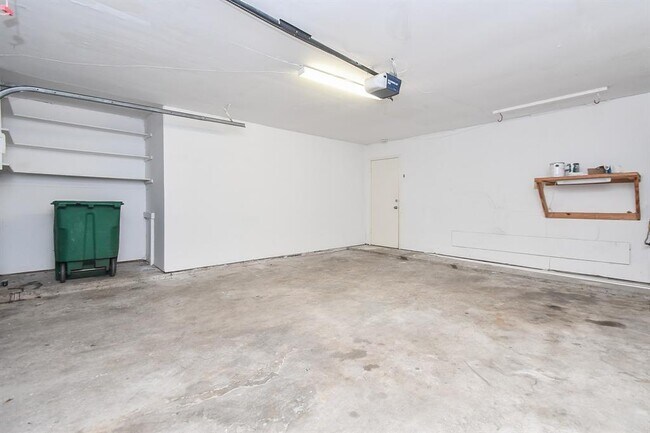 Building Photo - 12939 Westmere Dr