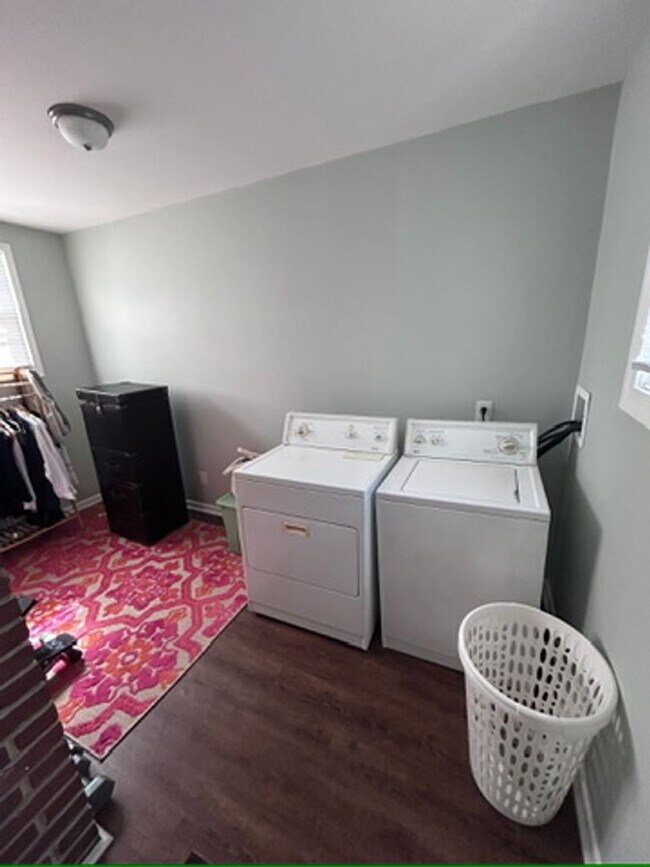 Building Photo - Olympia