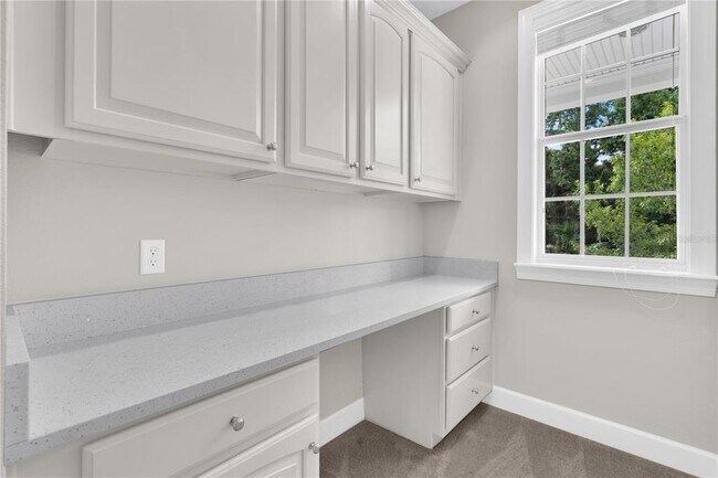 Building Photo - 1222 Roycroft Ave