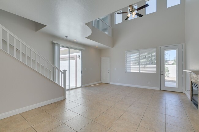 Building Photo - Beautiful 3-Bedroom Home in Silverado Ranch