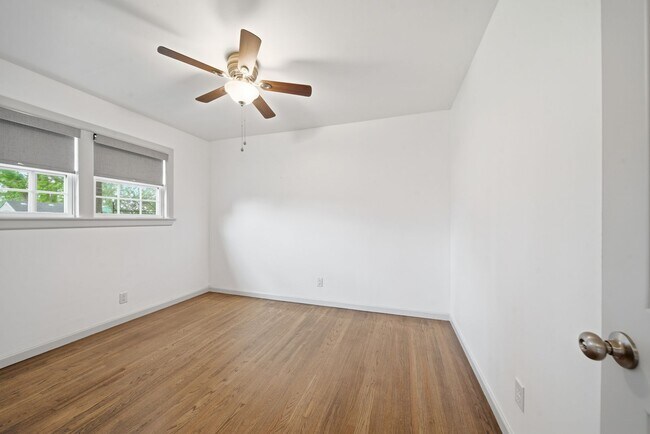 Building Photo - Updated 3 Bed, 1 Bath Home for Lease in Prime Midtown Location!