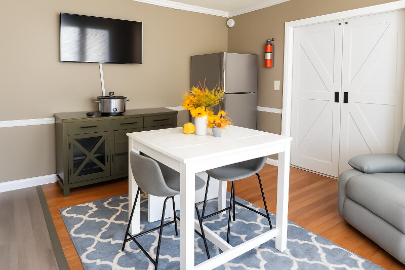 Building Photo - 4302 Foothills Dr