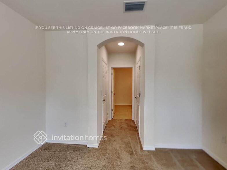 Building Photo - 10688 Crossback Ln