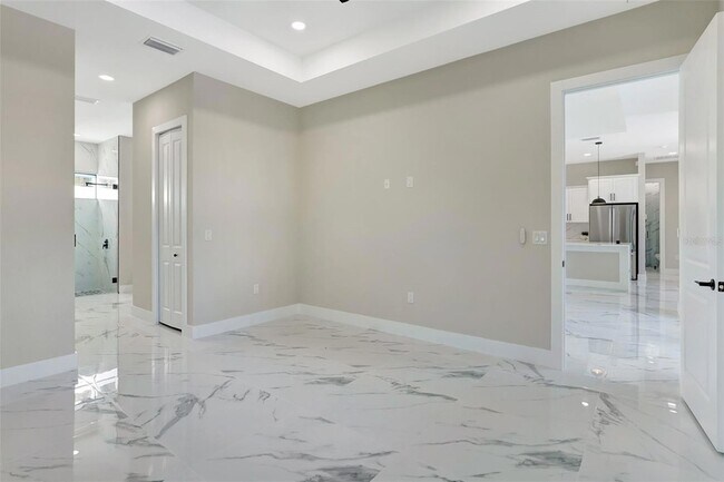 Building Photo - 212 Fairway Rd