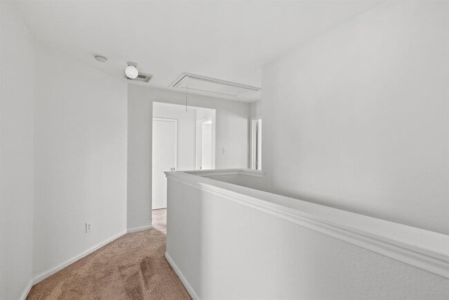 Building Photo - 3031 Lexington Lake Dr